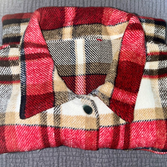 Ladies or Gents Shacket! - Picture 1 of 7